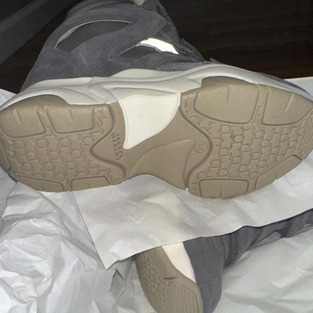 Isabel Marant Gray and Cream Sneakers - Picture 5 of 13